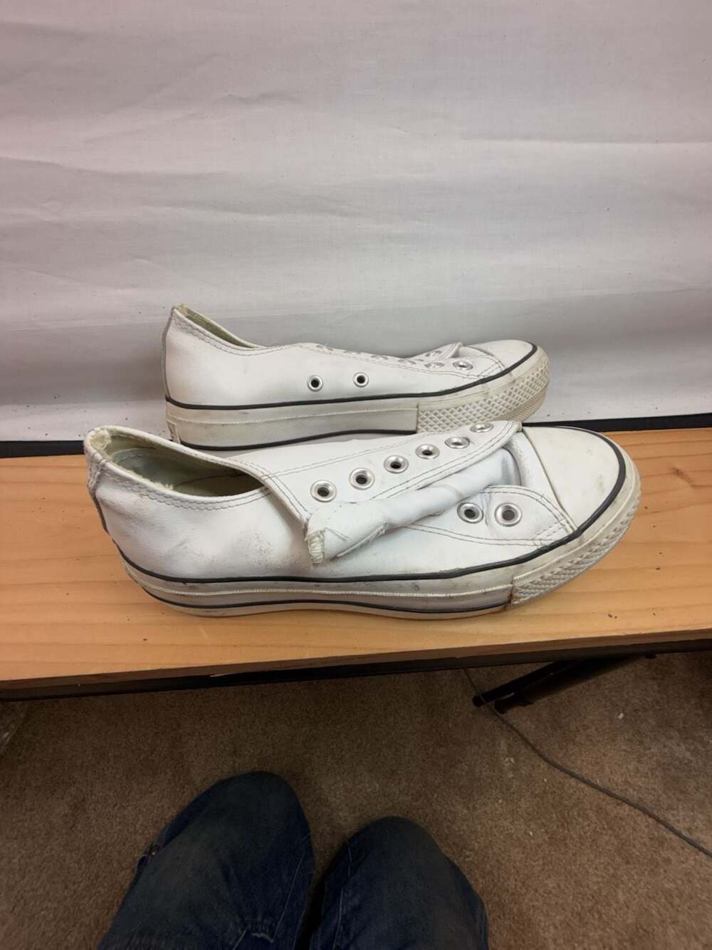 Converse Chuck Taylor All Star Slip Size 6 White Leather Sneakers